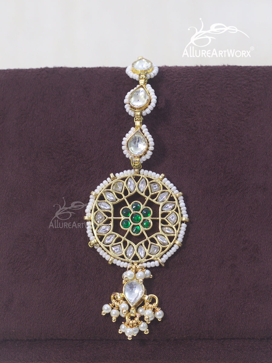 Kundan Maangtika